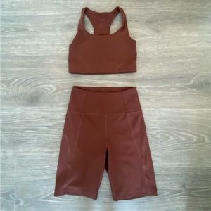 Girlfriend collective set with Paloma top size S